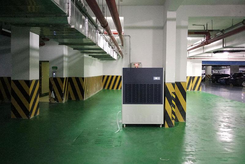 地下室裝除濕機(jī)，可除潮濕可去霉臭